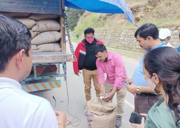 ब्रेकिंग उत्तरकाशी: खबर का असर! सड़े-गले चावल को लेकर प्रशासन ने लिया संज्ञान