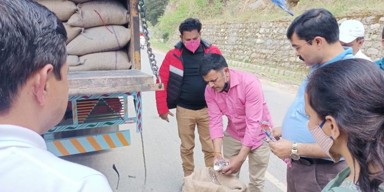 ब्रेकिंग उत्तरकाशी: खबर का असर! सड़े-गले चावल को लेकर प्रशासन ने लिया संज्ञान
