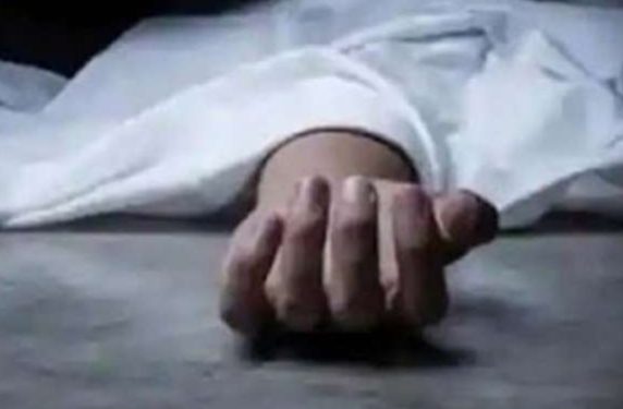 हत्या: प्रेमिका से मिलने गए प्रेमी की हत्या।