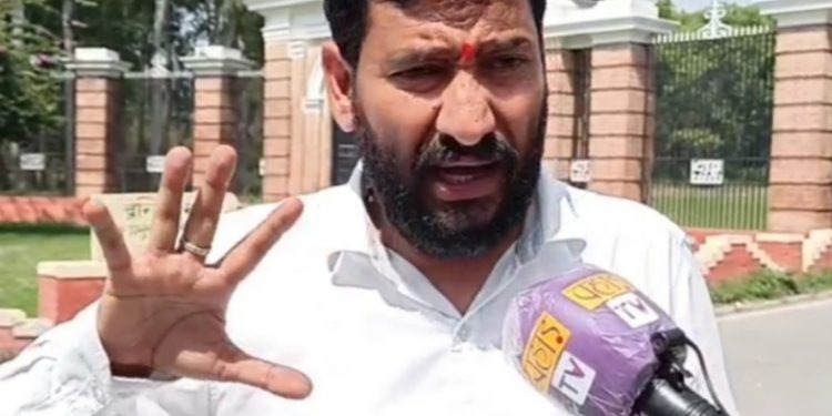 घोटाला : एफ आर आई भर्ती घोटाले की उच्च स्तरीय जांच हो : सेमवाल 