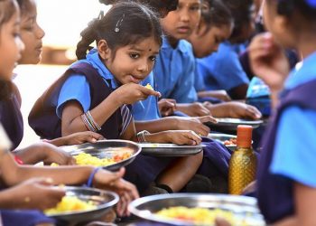 एक्सक्लूसिव : अप्रैल से मिड-डे मिल में बच्चों को मिलेगा दूध 
