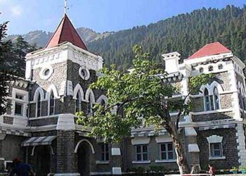 हाईकोर्ट : उच्च न्यायालय ने रेलवे अतिक्रमण पर दिखाई सख्ती, जिला प्रशासन को दिए निर्देश