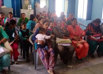 तीन साल से बंद प्राथमिक विद्यालय को जनप्रतिनिधियों व अभिभावकों के प्रस्ताव पर खोला गया।39 छात्रों ने लिया प्रवेश 