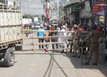बड़ी खबर : पुलिस प्रशासन ने कॉन्ग्रेस विधायक को घर पर नजरबंद कर अतिक्रमण पर चलाई जे.सी.बी.