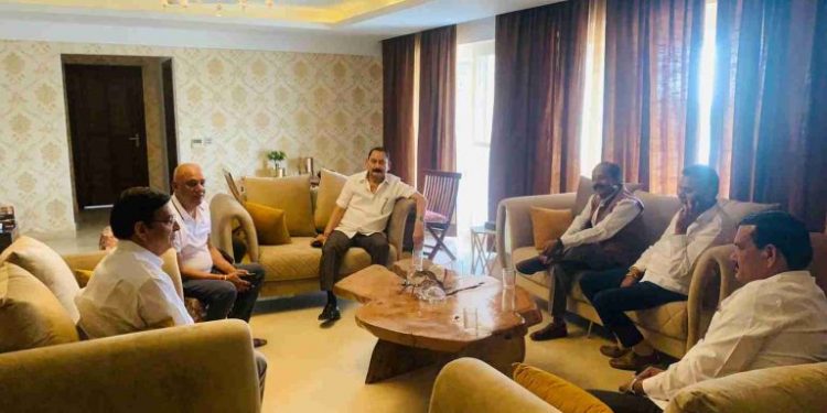 एक्सक्लूसिव : प्रीतम सिंह कि  नाराज विधायकों से मुलाकात, चर्चाओं का बाजार गर्म