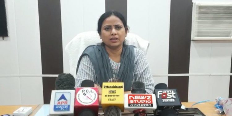 दुखद : सड़क हादसे में एसडीएम गंभीर। वाहन चालक की मौत