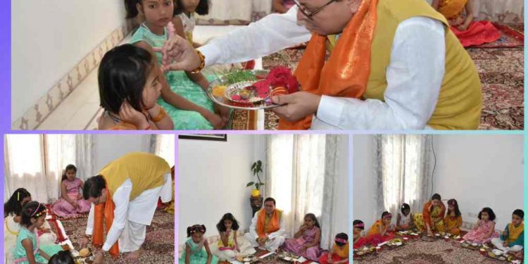 बिग ब्रेकिंग : सीएम आवास में ऐसे मनाई गई चैत्र नवरात्रि।
