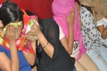 उत्तराखंड : जिस्म का अवैध व्यापार करने वालों का भंडाफोड़।