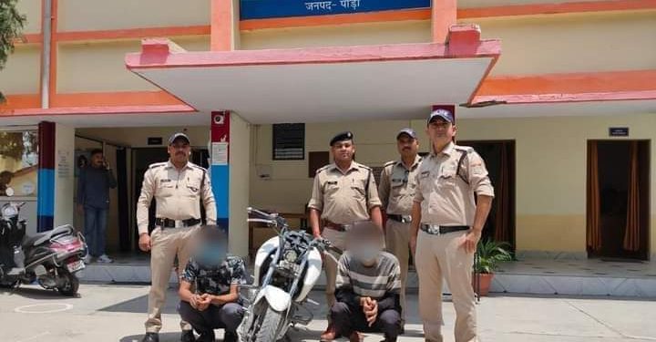 श्रीनगर : चोरी की बाइक के साथ दो छात्र गिरफ्तार , देवलगढ़ के पास से चुराई थी बाइक