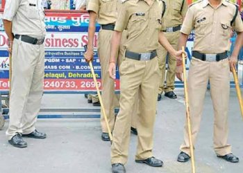 दून में युवती के अपहरण की खबर, चैंकिंग के दौरान पुलिस को रौंदने का भी प्रयास