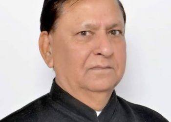 बड़ी खबर: पूर्व कैबिनेट मंत्री हीरा सिंह बिष्ट बैठेंगे कल से धरने पर। यह थी वजह