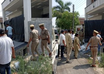 एक्सक्लूसिव: भाजपा नेता के हत्यारोपी का अवैध घर होगा धाराशाही। कार्यवाही में जुटा प्रशासन