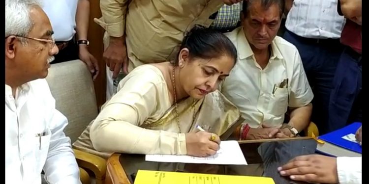 राज्यसभा प्रत्याशी डॉ कल्पना सैनी ने दाखिल किया नामंकन