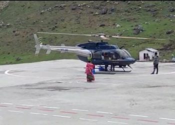 चारधाम : मौसम खराब होने से बड़ी तीर्थ यात्रियों की मुश्किलें