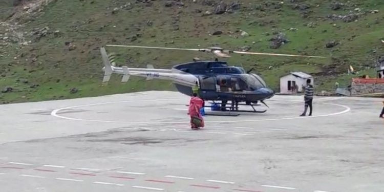 चारधाम : मौसम खराब होने से बड़ी तीर्थ यात्रियों की मुश्किलें