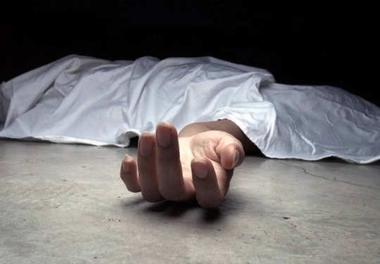 लापरवाही : प्रसूता की स्ट्रेचर से गिरकर मौत