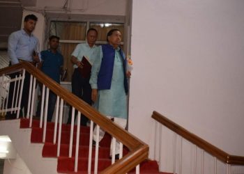 बड़ी खबर: परिवहन मंत्री की बिगड़ी तबियत। सदन में मचा हड़कंप