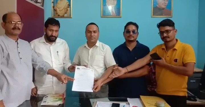 ब्रेकिंग: पानी की समस्या को लेकर डोईवाला में यूकेडी का प्रदर्शन,सौंपा ज्ञापन।