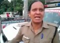 उत्पीड़न: यहां महिला कांस्टेबल ने थानाध्यक्ष पर लगाये गंभीर आरोप। तिराहे पर रो-रोकर किया बुरा हाल