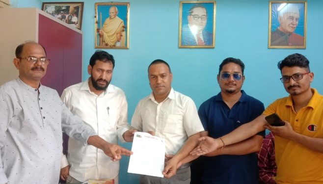 ब्रेकिंग: पेयजल समस्या को लेकर यूकेडी का प्रदर्शन। सौंपा ज्ञापन