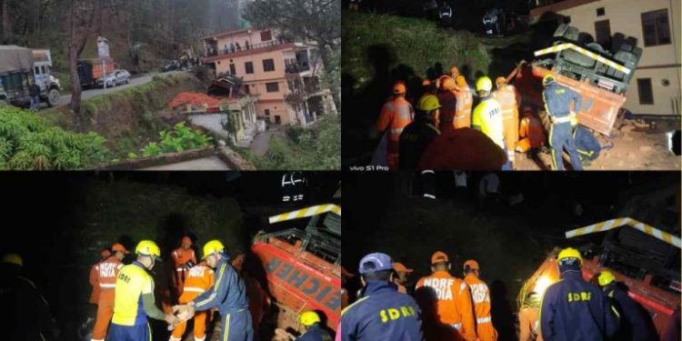 हादसा: अनियंत्रित होकर गिरा वाहन एक की मौत। शव बरामद