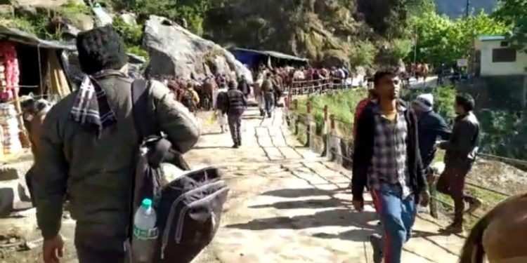 दुखद: कंडी से गिरकर बच्चे की मौत। मुकदमा दर्ज