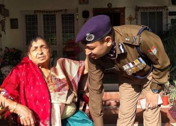 दुखद: लंबी बीमारी के बाद डीजीपी अशोक कुमार की मां का निधन