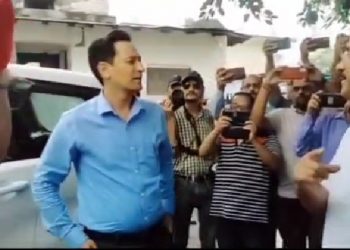 बड़ी खबर: इस कमिशनर ने किया एसडीएम कार्यालय व तहसील का औचक निरीक्षण