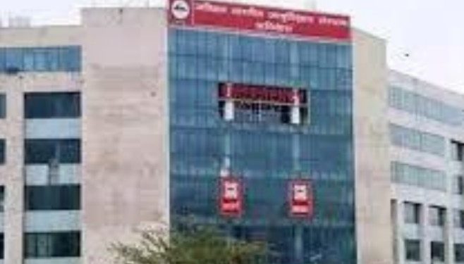 एम्स ऋषिकेश में नवनियुक्त निदेशक ने ग्रहण किया पदभार