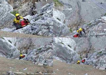 हादसा:- सेल्फी लेते समय गहरी खाई में गिरा युवक। मौके पर मौत