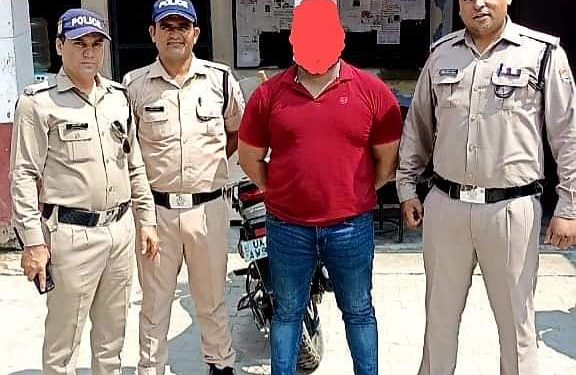 बड़ी खबर: इनामी नेताजी हुए गिरफ्तार, पुलिस अब कर रही है साथियों की तलाश