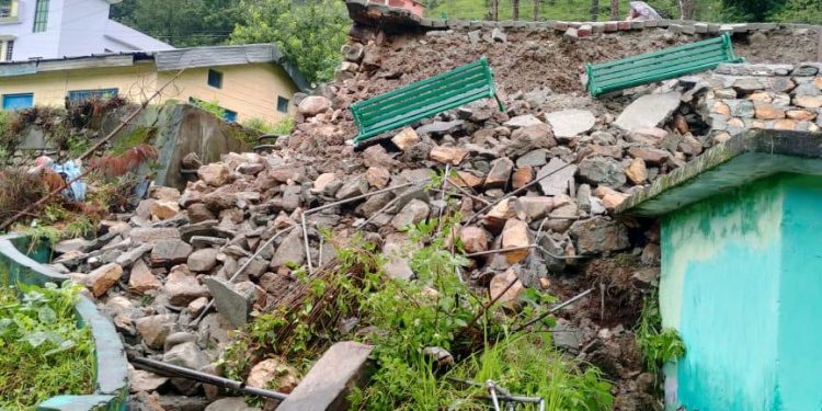 ब्रेकिंग: पुरोला में भारी बारिश से नुकसान