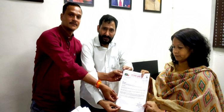 बड़ी खबर: रोडवेज में आउटसोर्सिंग भर्तियों पर यूकेडी मुखर। सौंपा ज्ञापन