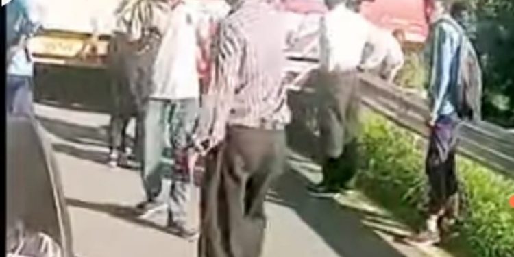 दुःखद – ट्रक एक्सीडेंट में बालिका की मौत