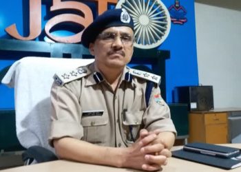 बिग ब्रेकिंग: SSP देहरादून ने 6 चौकी प्रभारियों को तत्काल किया लाइन हाजिर,जानिए क्या थी वजह?
