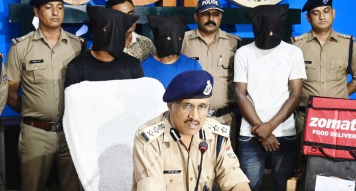 बड़ी खबर: स्विगी-जोमैटो की आड़ में स्मैक तस्करी, पुलिस ने धर दबोचा