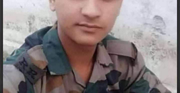दुखद: गढ़वाल रेजीमेंट का एक और जवान शहीद