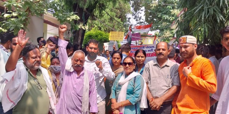 बड़ी खबर: भर्ती घोटालों के खिलाफ महारैली के समर्थन में यूकेडी कार्यकर्ताओं का उमड़ा हुजूम