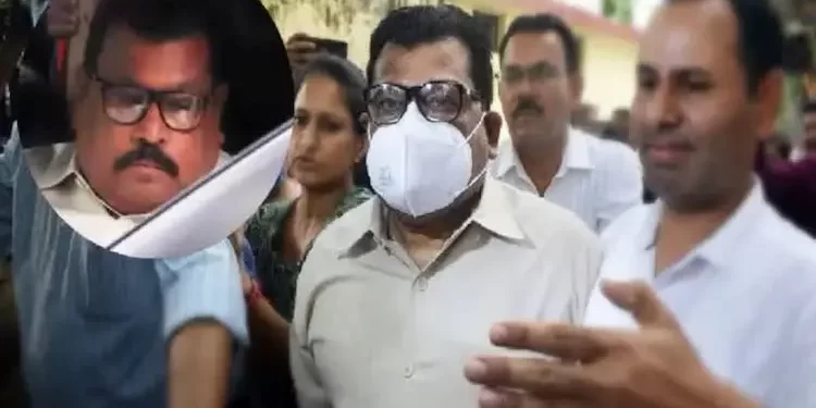 बड़ी खबर:  भ्रष्ट आईएएस रामविलास की पत्नी से विजिलेंस ने 4 घंटे की पूछताछ। नही दे पाई सवालों के जवाब