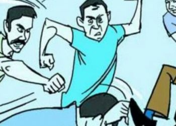 गजब: यहां सरकारी ऑफिस बना लड़ाई का अखाड़ा, एई और जेई के बीच जमकर हुई हाथापाई।