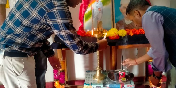 राजकीय महाविद्यालय नैखरी में महात्मा गांधी और लाल बहादुर शास्त्री की जयंती का किया आयोजन