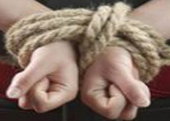 आरोप : यमकेश्वर में इंटरनेशनल ठगी कराने के लिए असम युवती समेत तीन को बनाया बंधक