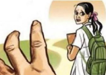 शर्मनाक: शिक्षक ने नाबालिक छात्रा के साथ की छेड़छाड़, मुकदमा दर्ज