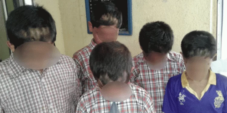 बड़ी खबर: यहां छात्रों के बाल काटने का मामला पहुंचा थाने।