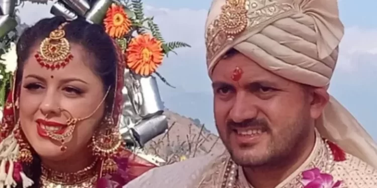 अनोखी जोड़ी: अमेरिका की दुल्हन,चंबा का दूल्हा चंबा में हुई अनोखी शादी।