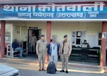 बड़ी खबर: यहां एक युवक रोड़वेज के पास भारी बैग लेकर घूमता दिखा।पुलिस ने बैग खोला तो उड़ गए होश।