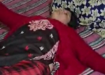 बड़ी खबर: खाकी ने निभाया अपना फर्ज।फांसी पर लटकी महिला की बचाई जान।