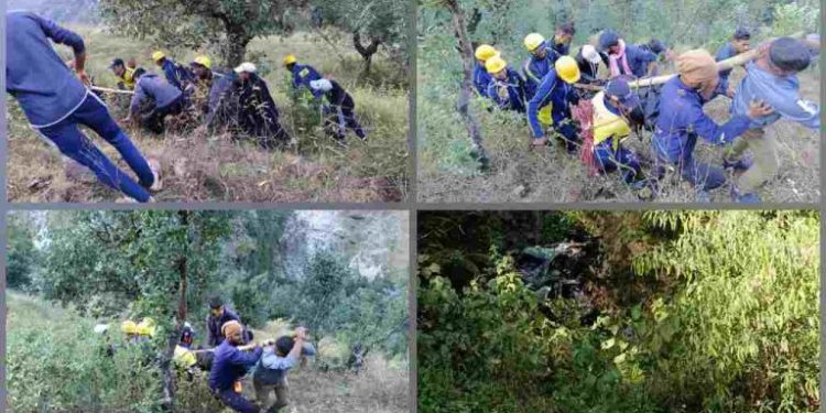 दुर्घटना: यहां गहरी खाई में गिर दुर्घटनाग्रस्त हुआ वाहन। 2 लोगो की मौके पर मौत।