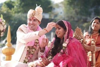अनोखी शादी: कनाडा का दूल्हा हरिद्वार की दुल्हन! ऋषिकेश में लिए सात फेरे..