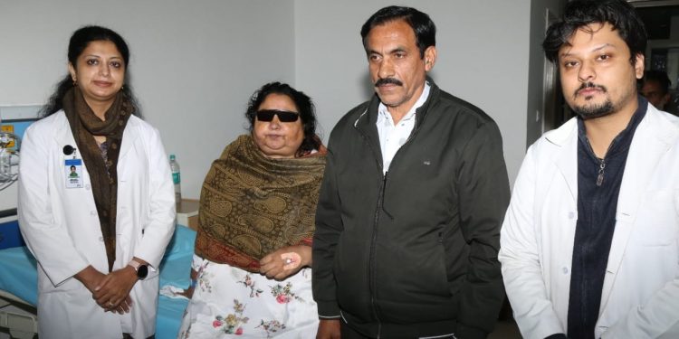 उपलब्धि: श्री महंत इंद्रेश हॉस्पिटल में शुगर पीड़िता के आंखों का जटिल सफलतम ऑपरेशन..